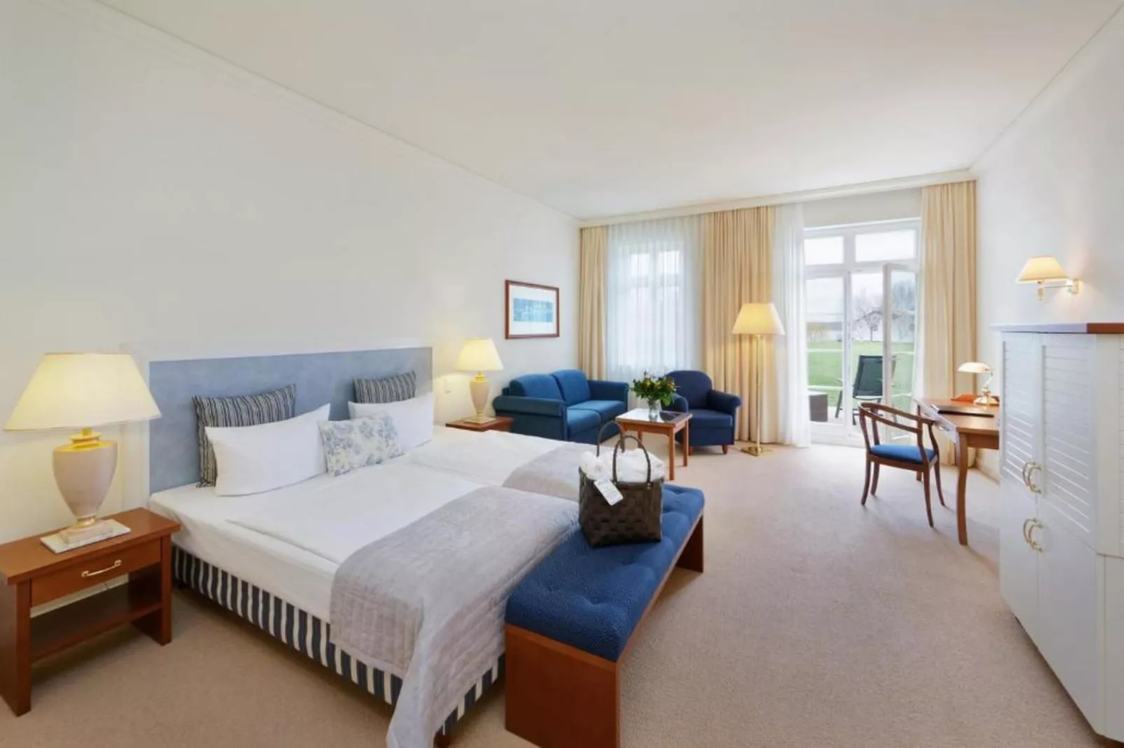 Junior Suite - Bedroom