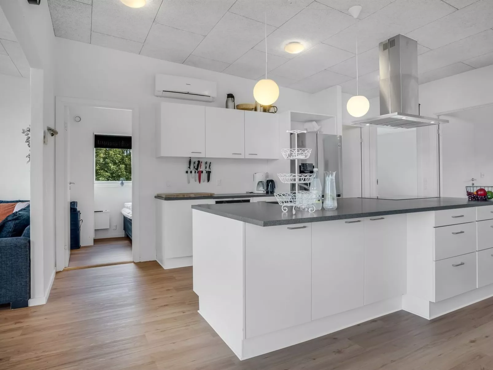 "Eloise" - 50m to the fjord - Inside