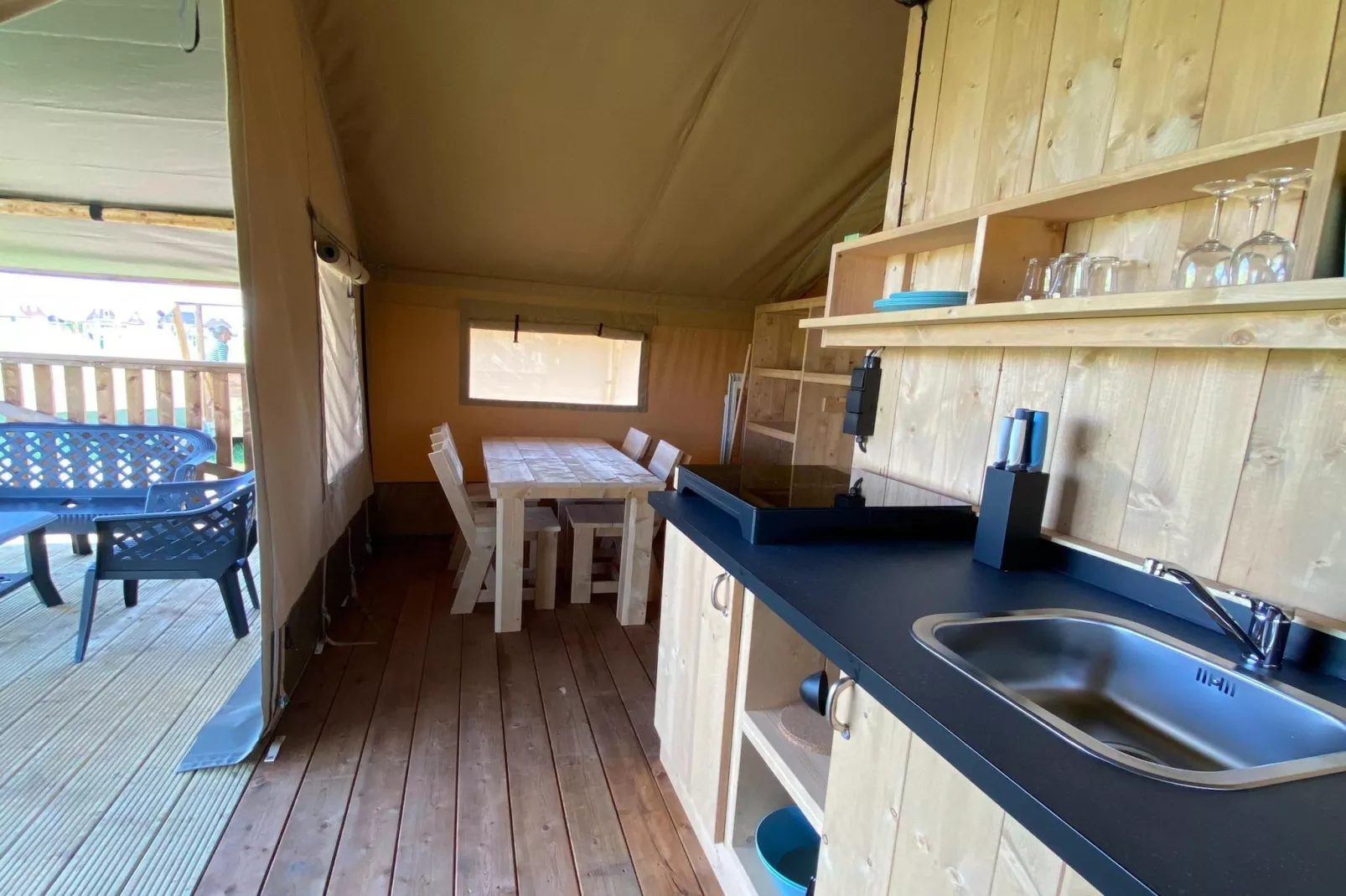 Luxe glamping met badkamer 1 - Küche