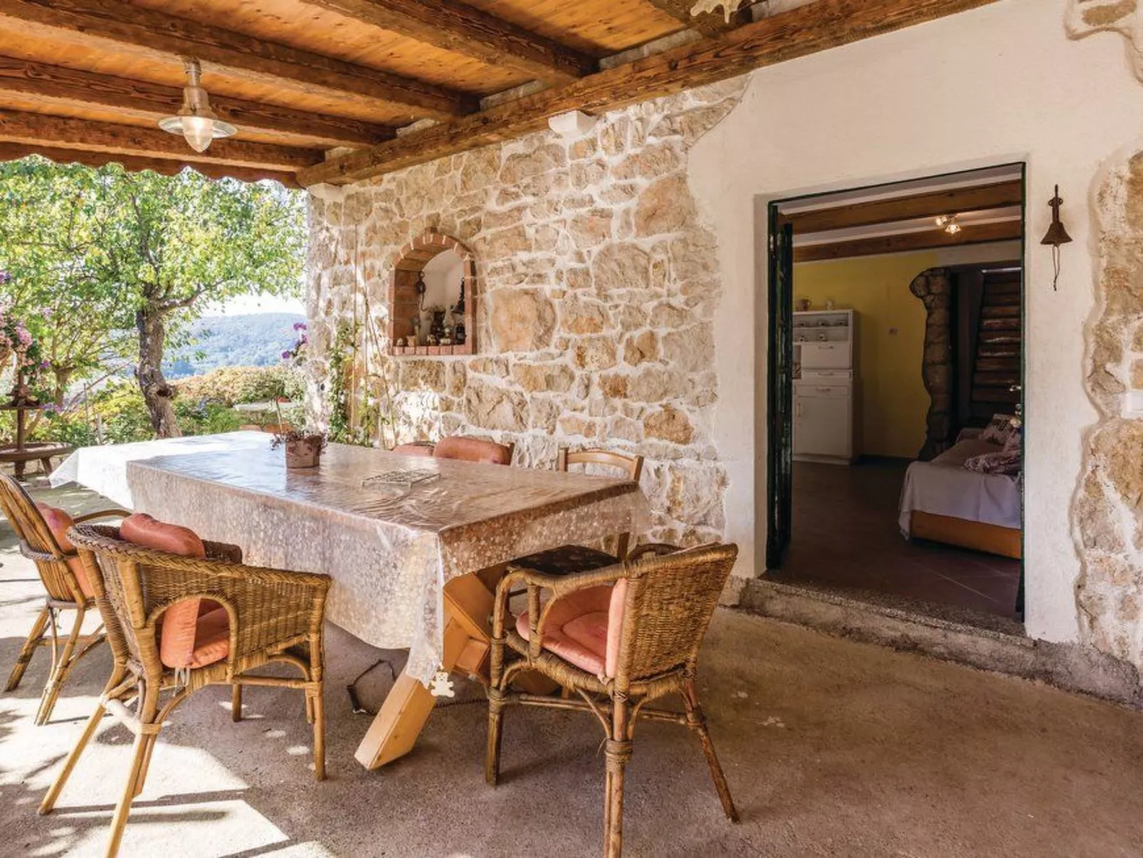 Für 6 Personen in Supetarska Draga - Image-tags.info