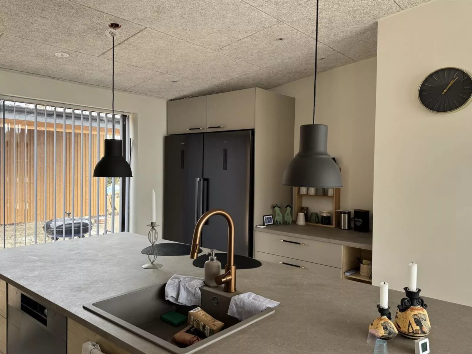 "Sharina" - 320m to the fjord - Dedans