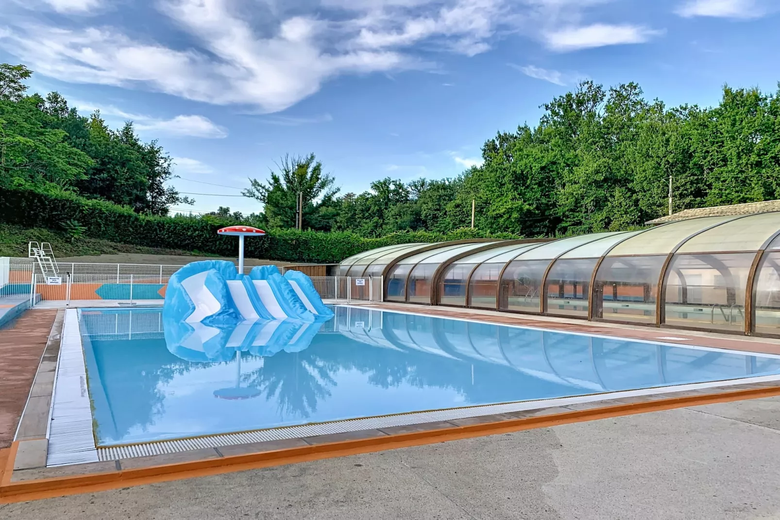 Hameaux des Lacs Two-Bedroom Cottage for 4 people - Piscine