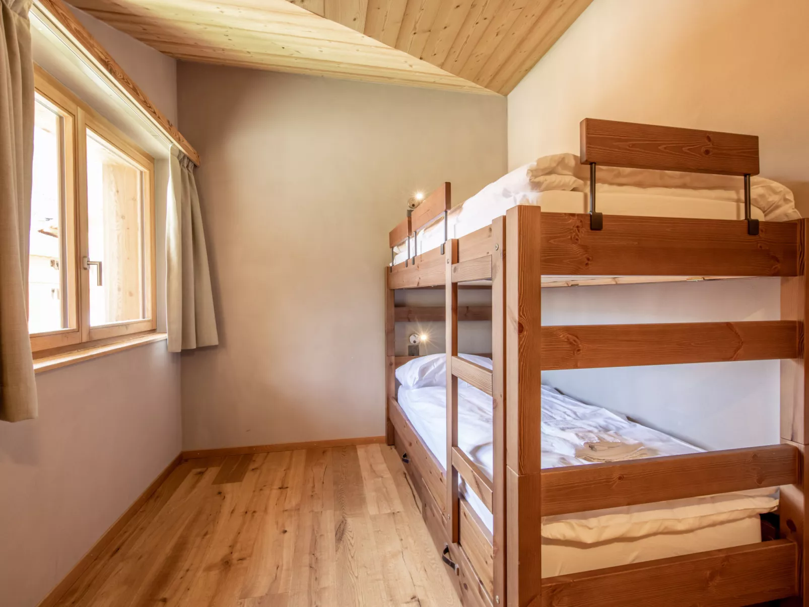 SWISSPEAK Resorts Zinal - Inside