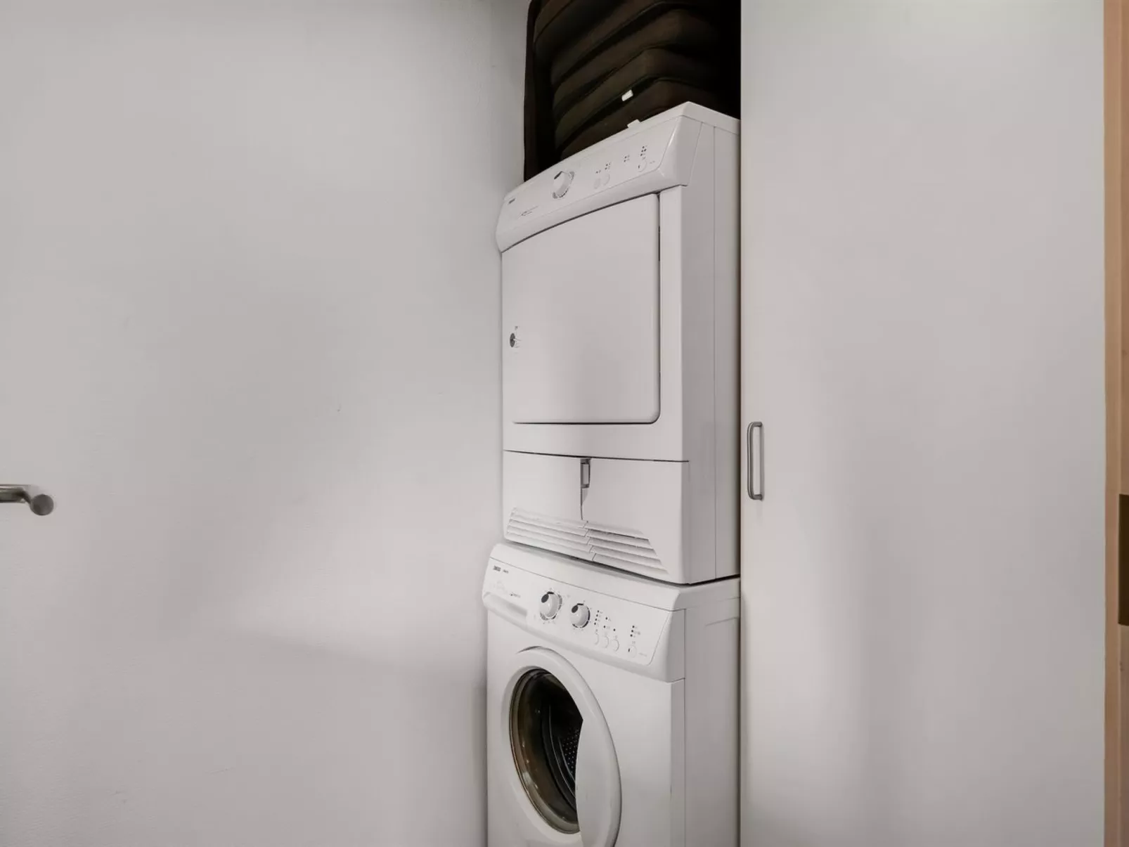 "Erikka" - 40km from the sea - Inside