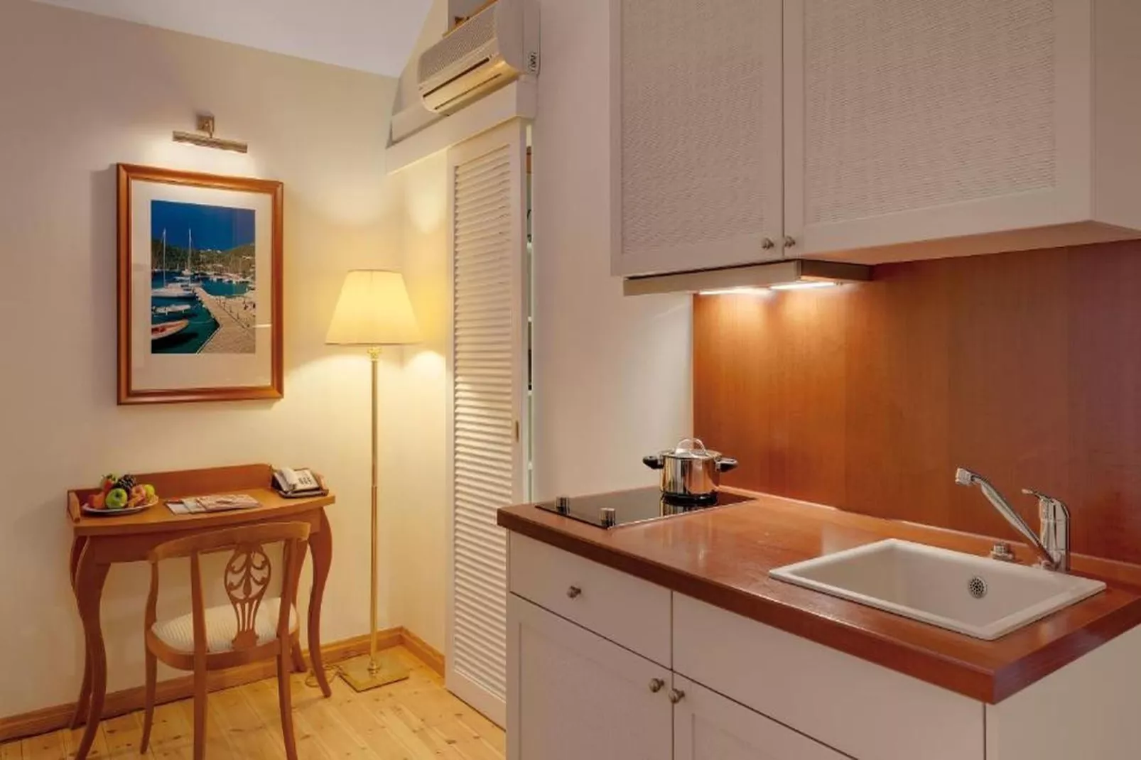 Apartment with Balcony - Cuisine