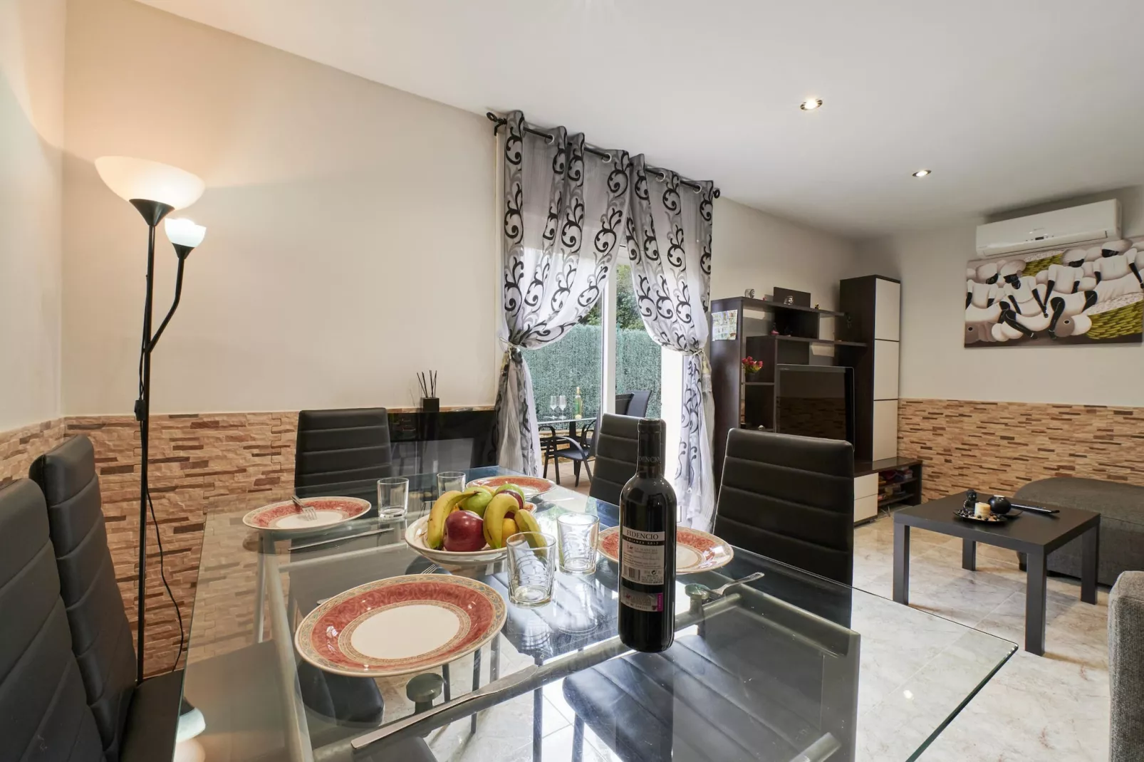 Ferreira - Dining room