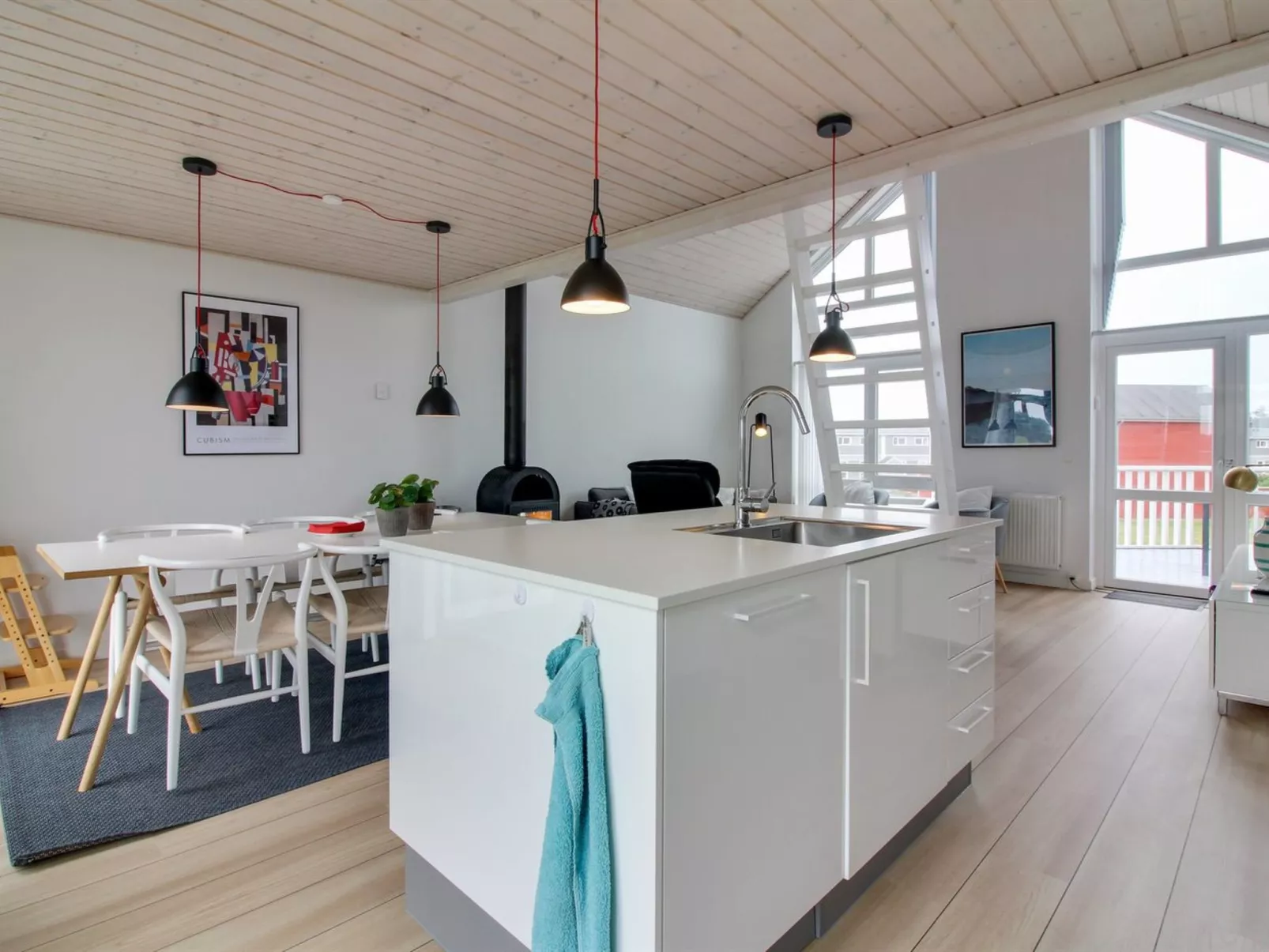 "Adna" - 700m from the sea - Inside