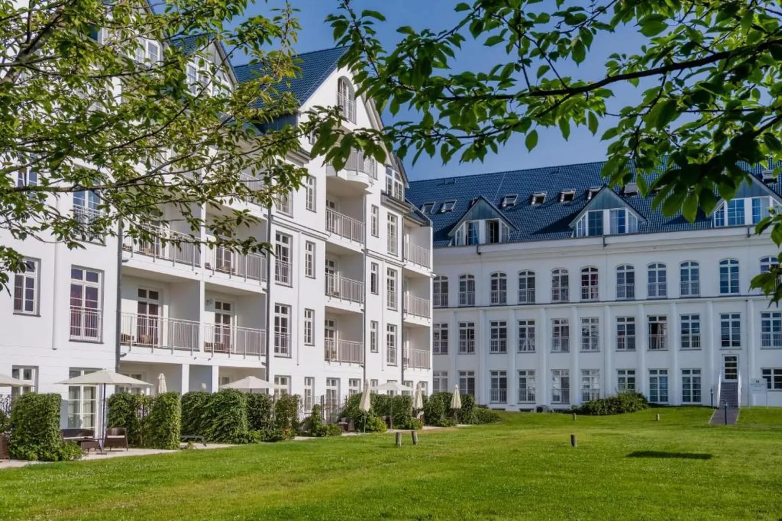 Executive Room with balcony - Exterior in summer