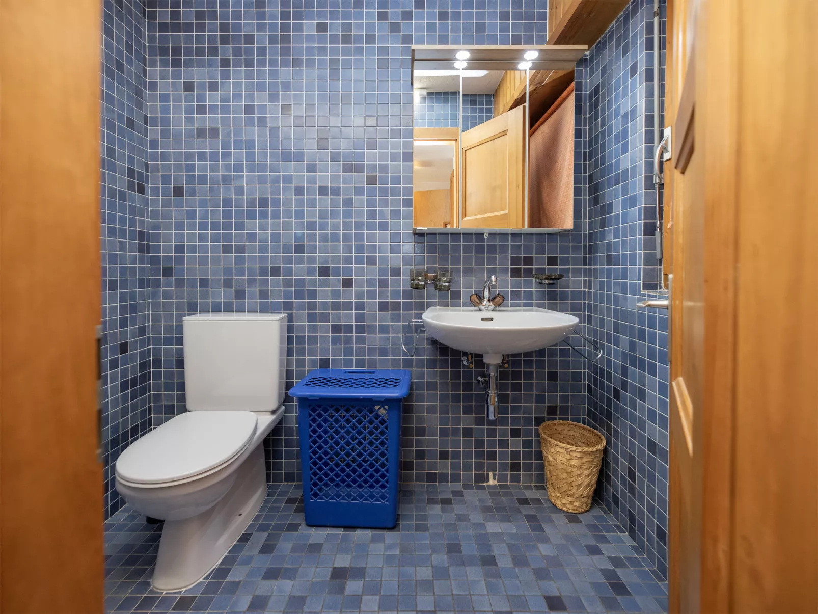 Tourbillon B 27 - Inside