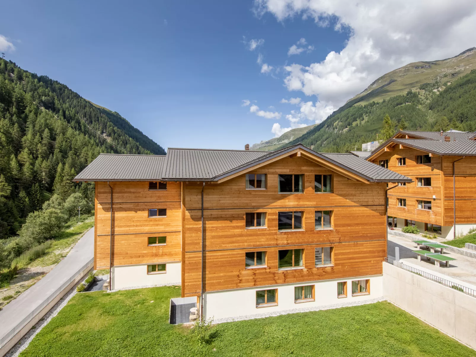 SWISSPEAK Resorts Zinal - Outside