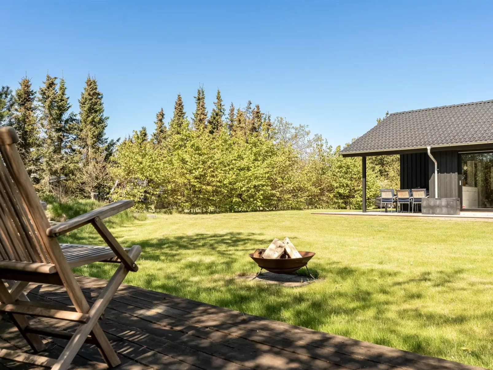 "Alfrede" -  from the sea - Outside