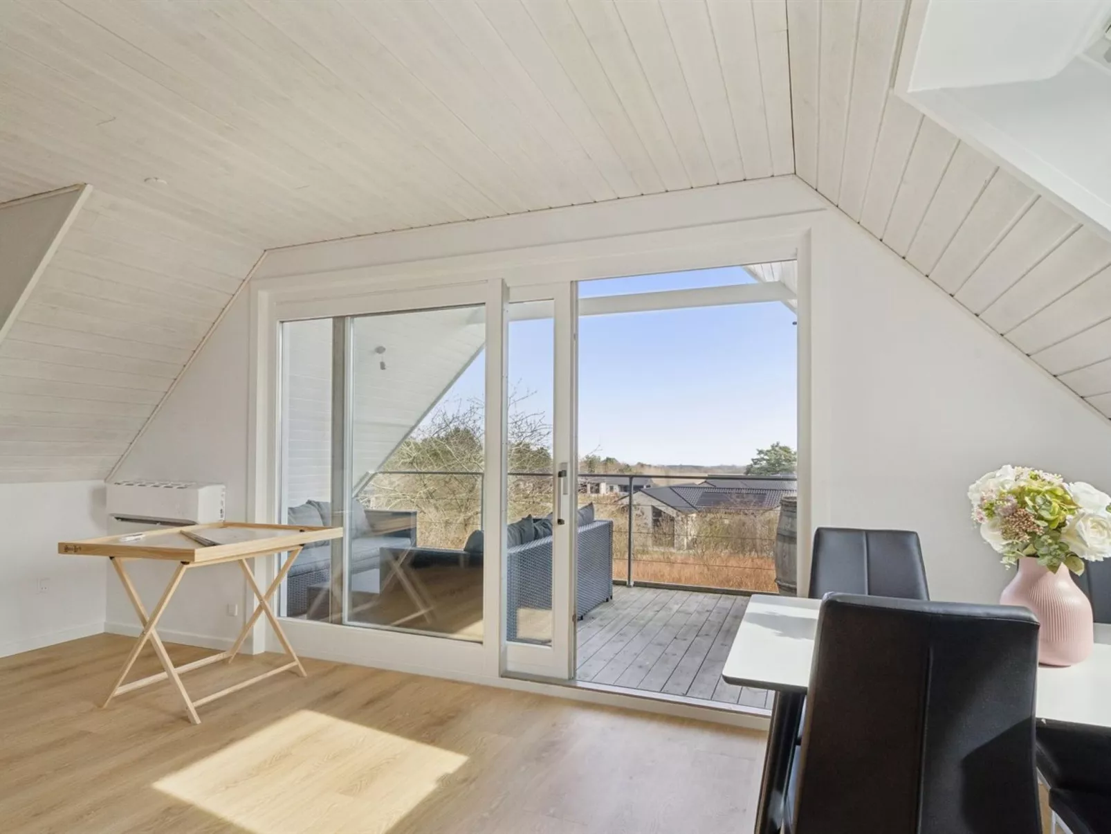 "Cyrill" - 2km from the sea - Drinnen