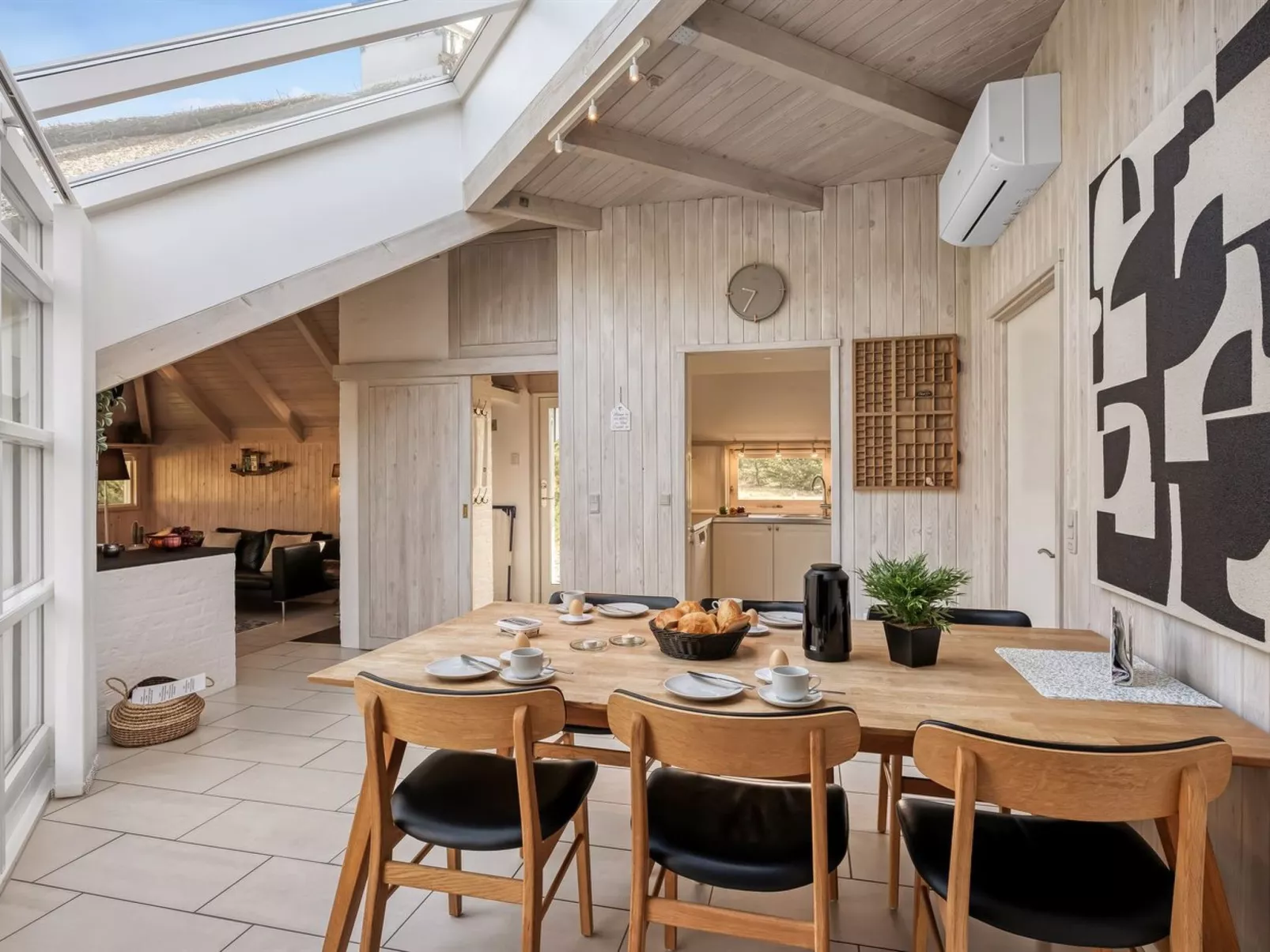 "Kenny" - 1.2km from the sea - Inside