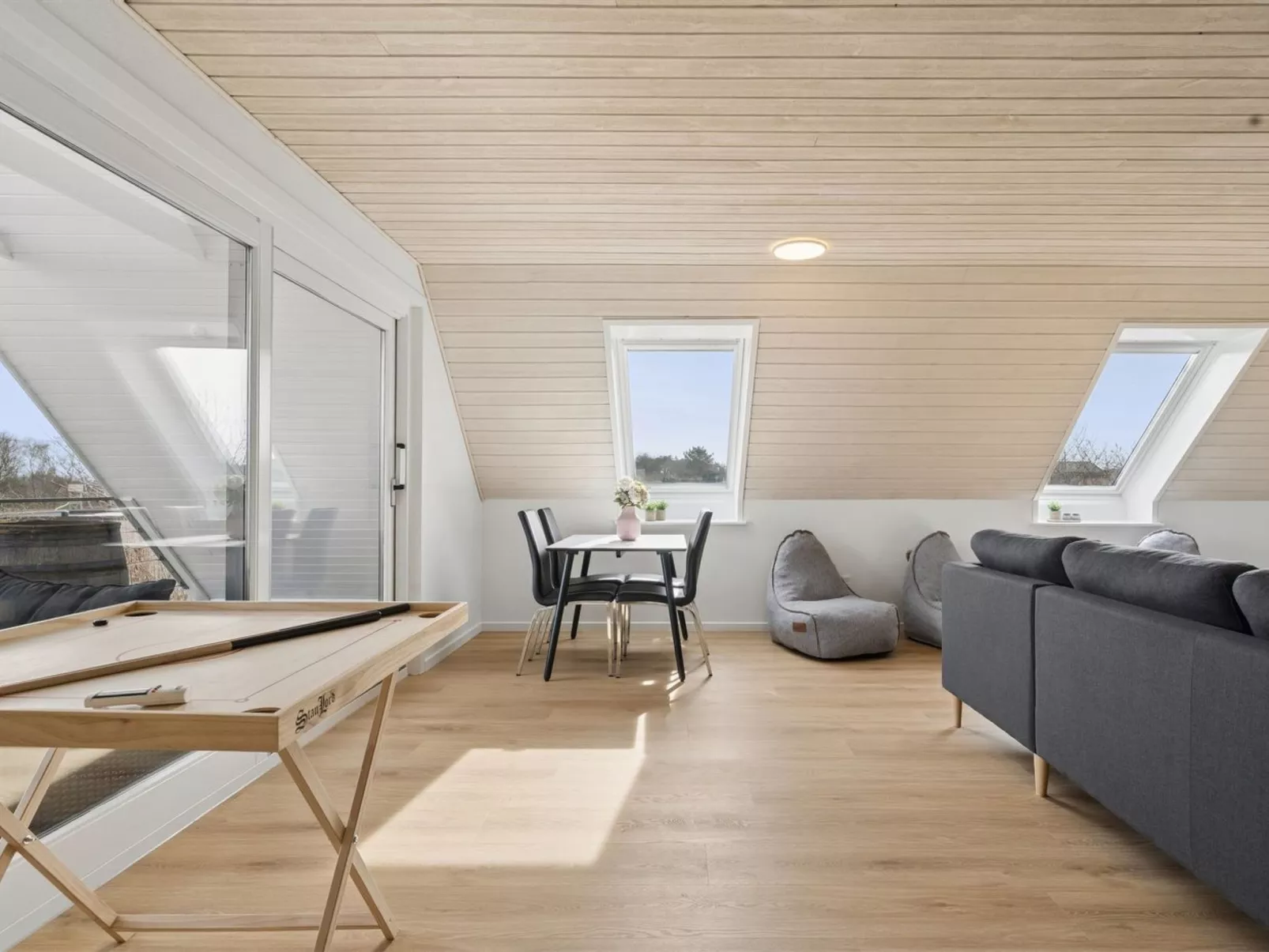 "Cyrill" - 2km from the sea - Drinnen