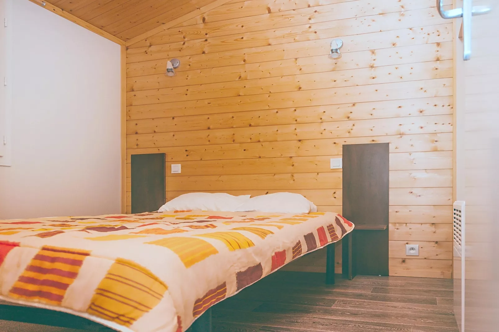 Hameaux des Lacs Two-Bedroom Cottage for 6 people - Chambre