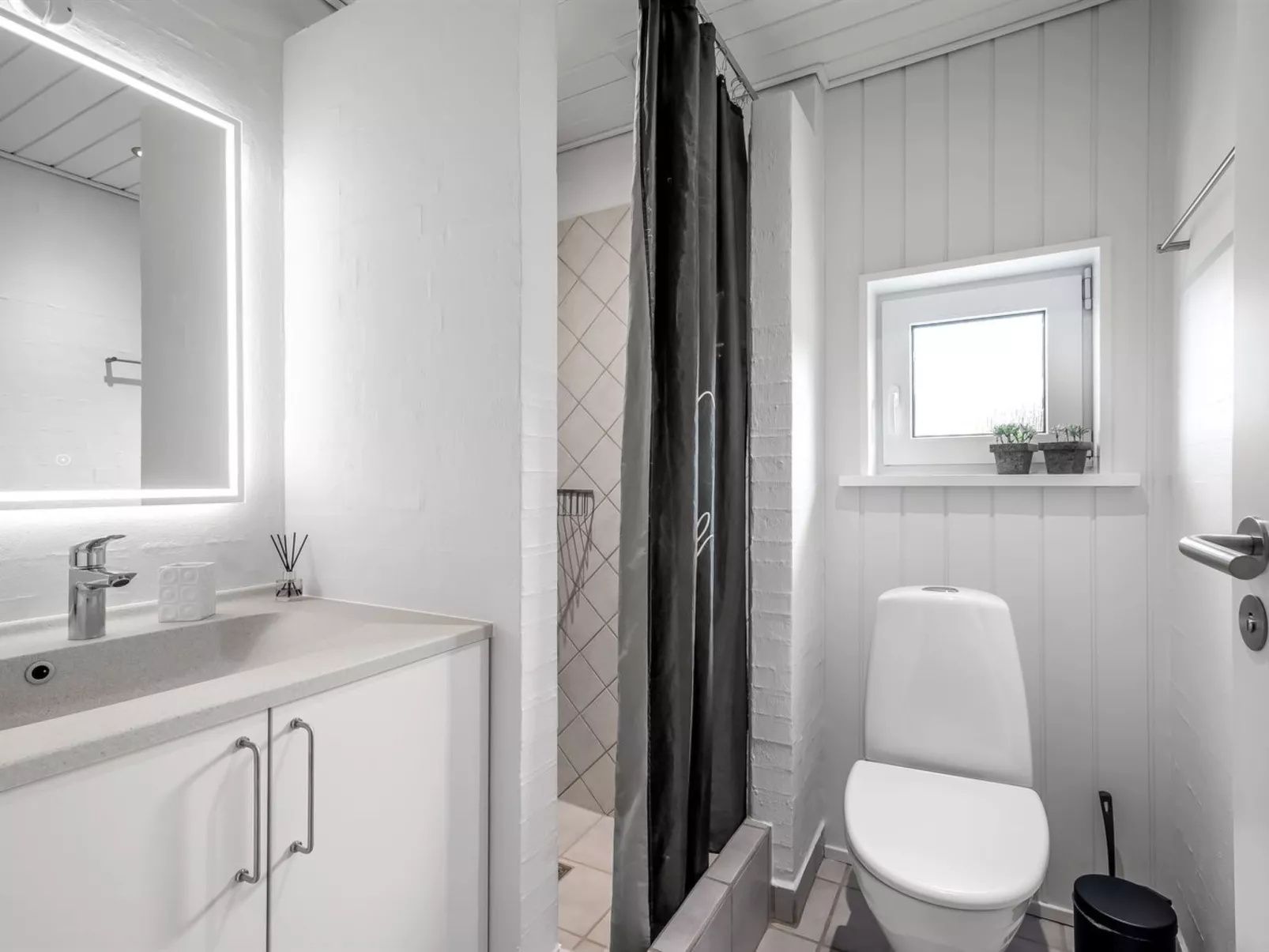 "Alli" - 800m from the sea - Inside