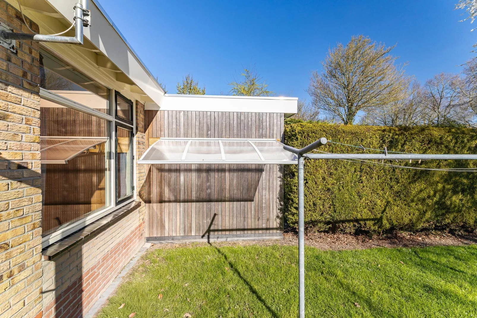 Vakantiehuis - Oosterpark 77 - Oostkapelle - Gardens in summer