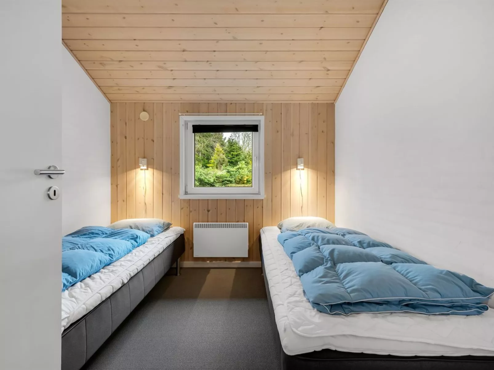 "Erikka" - 40km from the sea - Inside