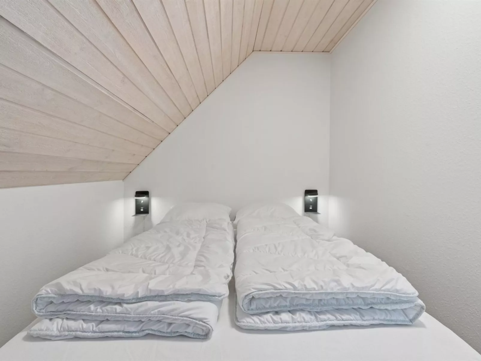 "Cyrill" - 2km from the sea - Drinnen