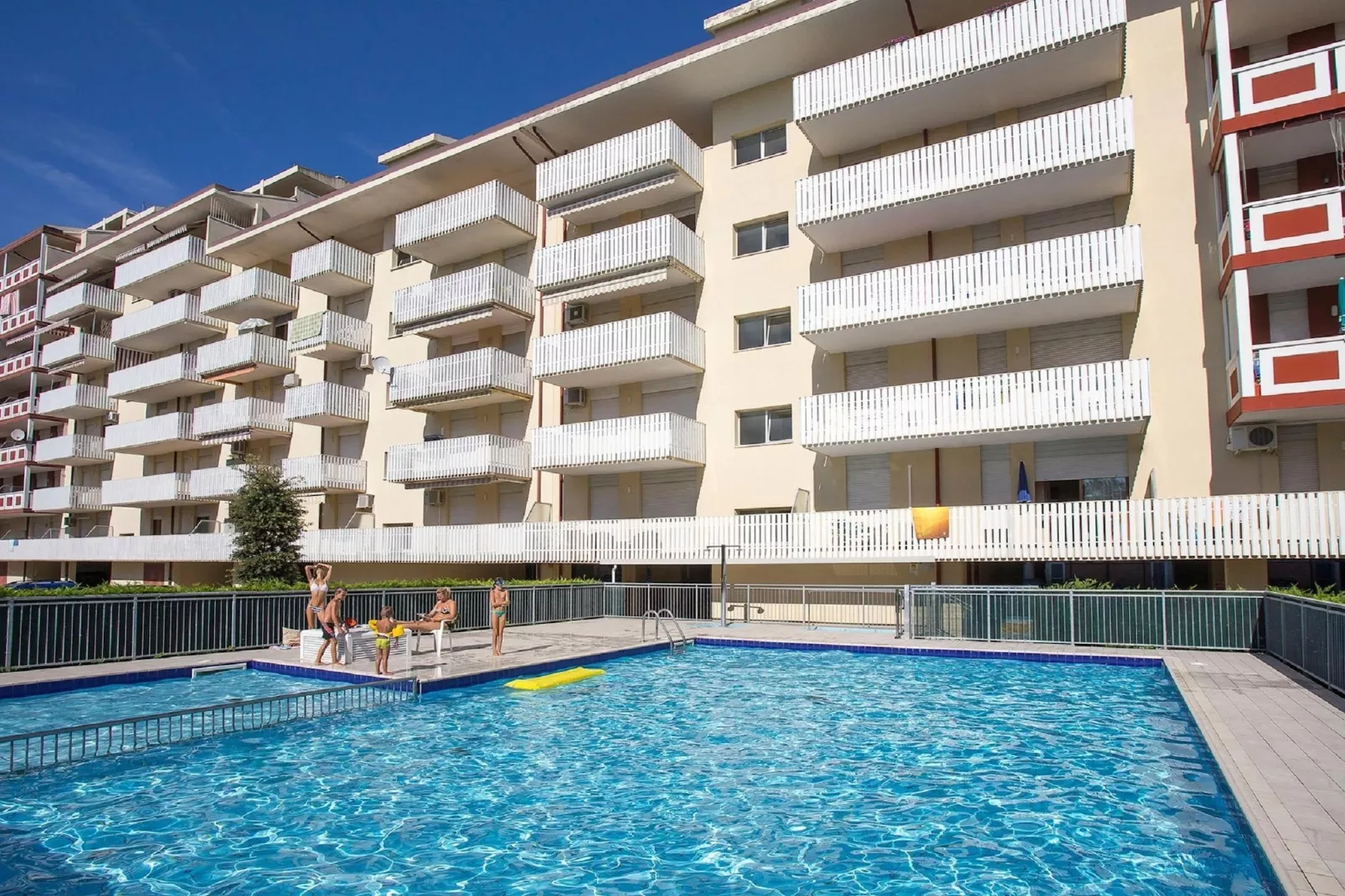 Holiday 18A - Exterior in summer
