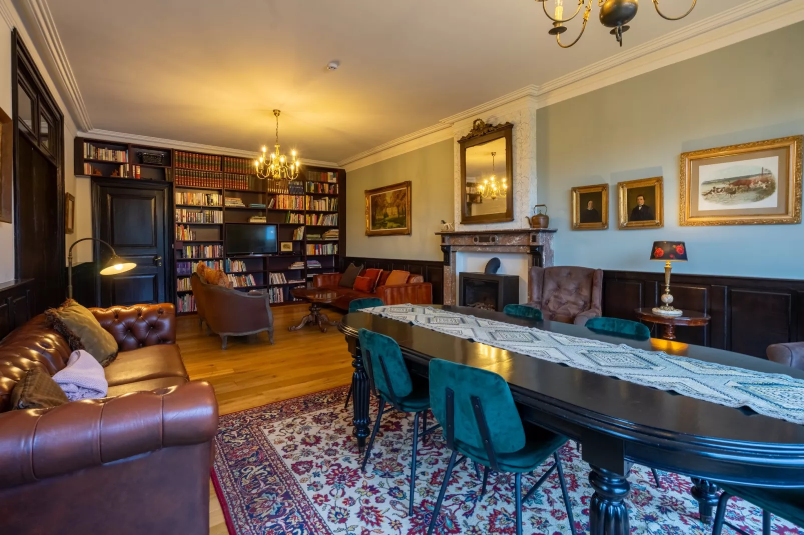 Chateau Constance volledig - Living room