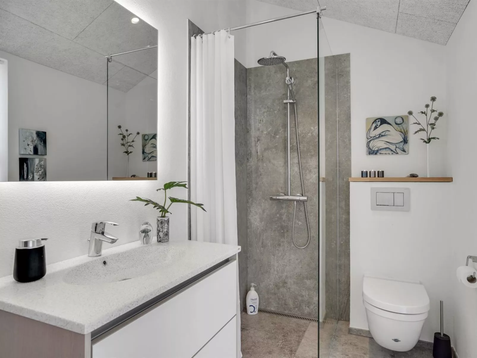 "Aaran" - 700m from the sea - Inside