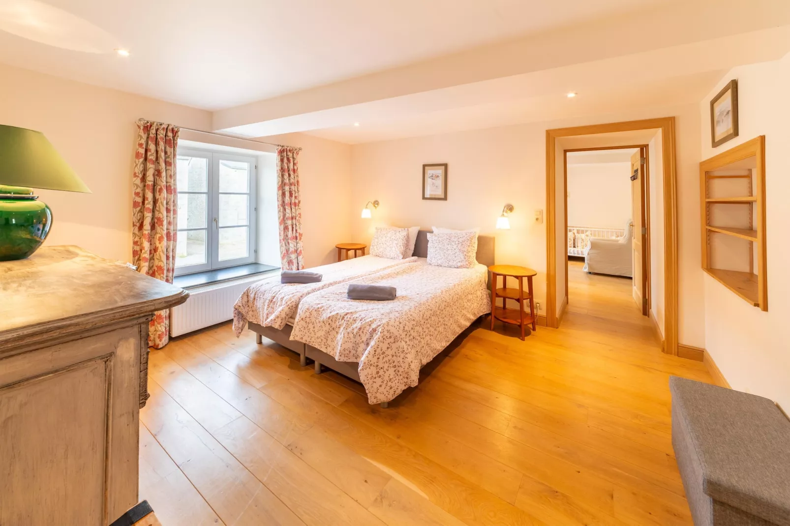 La Cour de Himbe - Exterior in summer