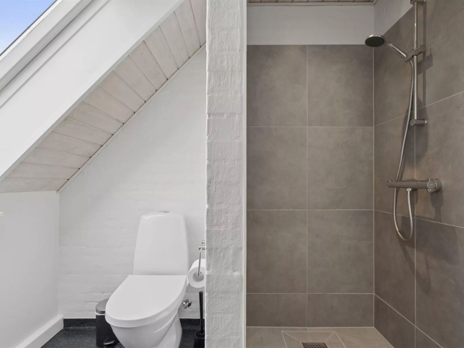 "Cyrill" - 2km from the sea - Drinnen