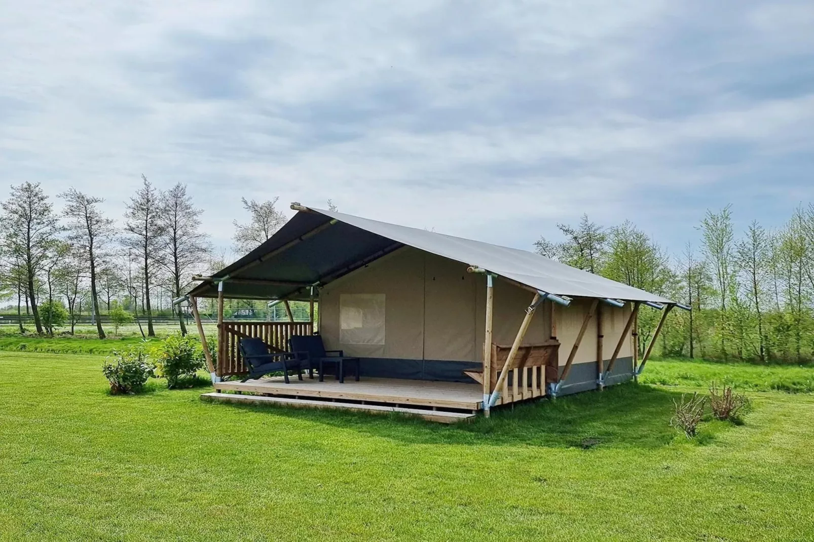Luxe glamping met badkamer 1 - Außenbereich Sommer