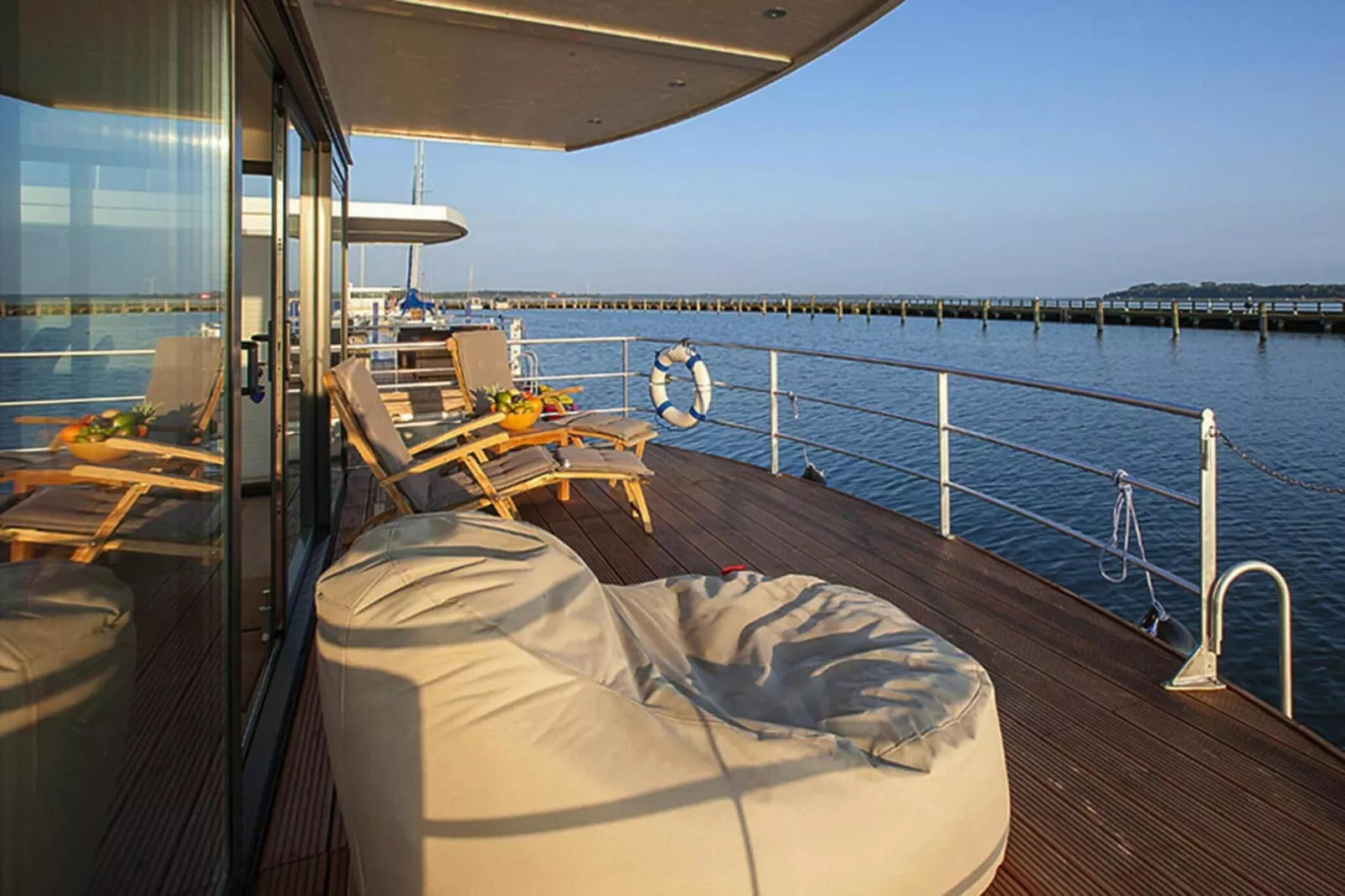 Houseboat Floating Houses Blue Active, Ribnitz-Damgarten-Blue Active - Terrace balcony