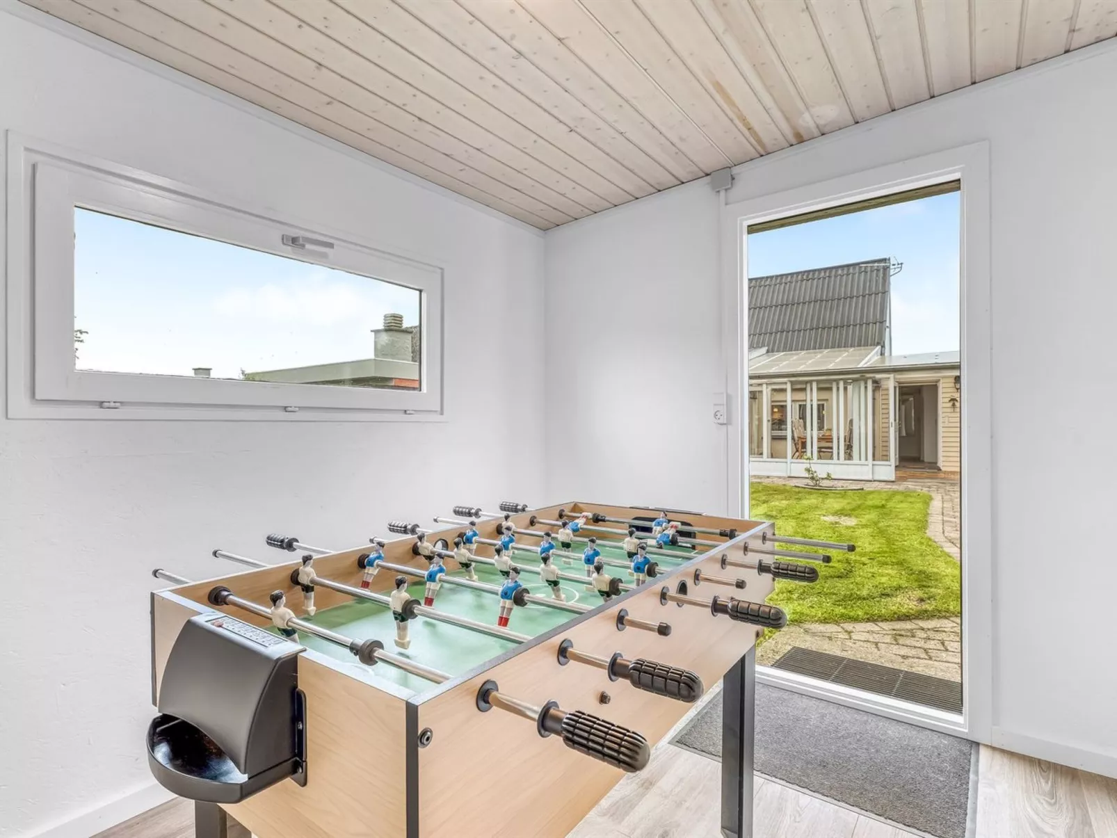 "Anneke" - 1.3km from the sea - Inside