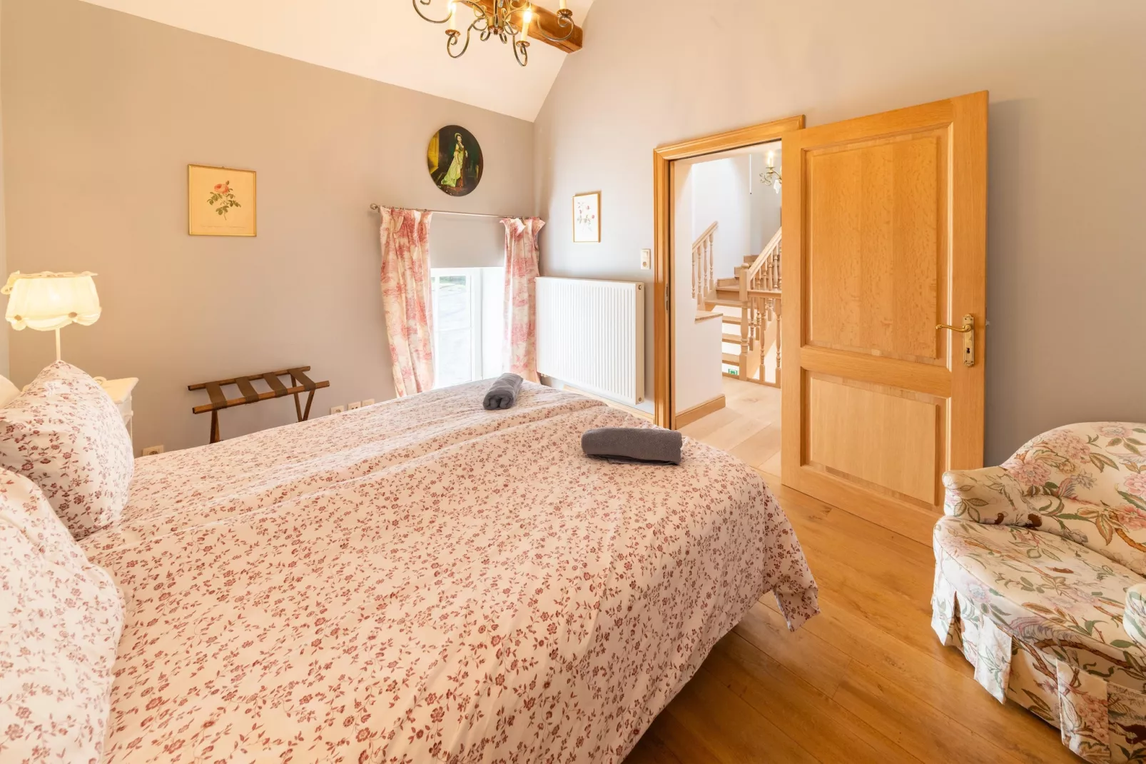 La Cour de Himbe - Exterior in summer