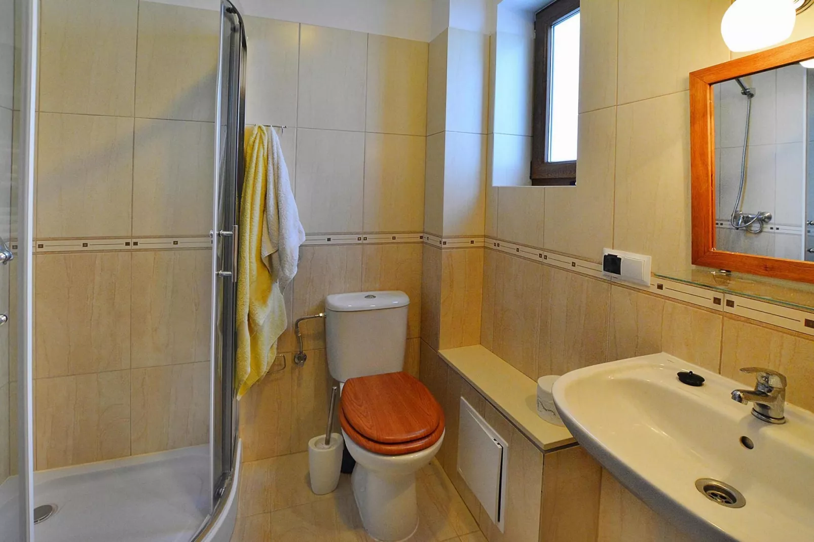 Dom wakacyjny dla 5 osób w Rosnowie-Bathroom