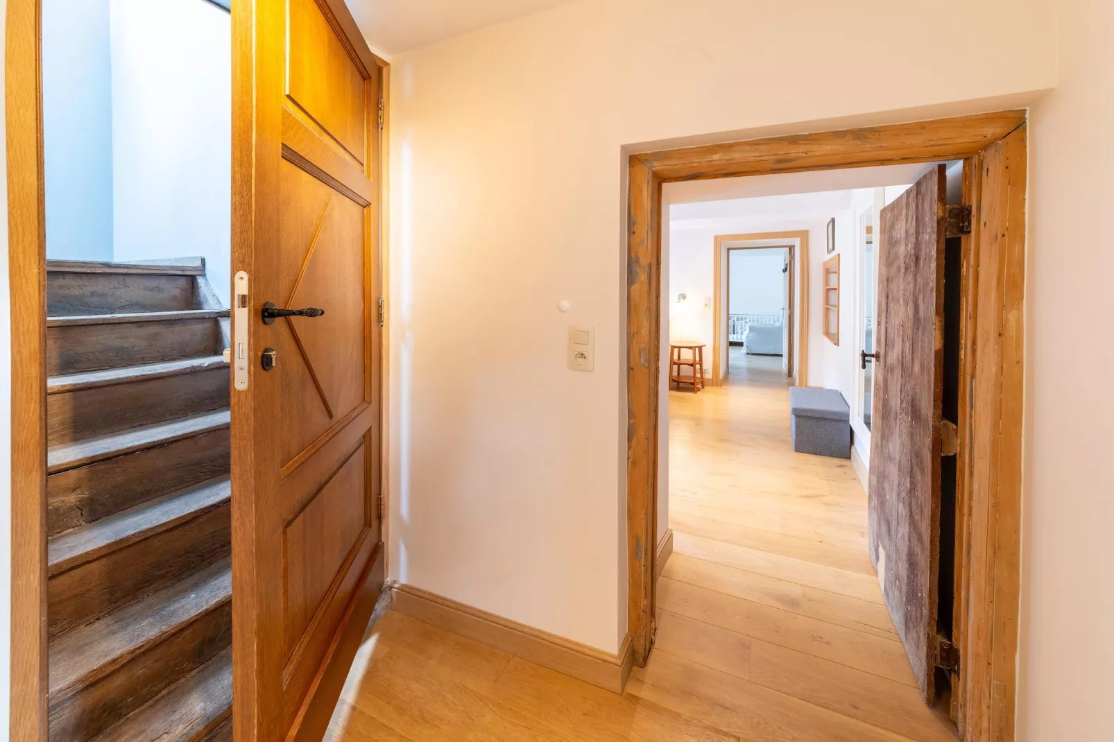 La Cour de Himbe - Exterior in summer