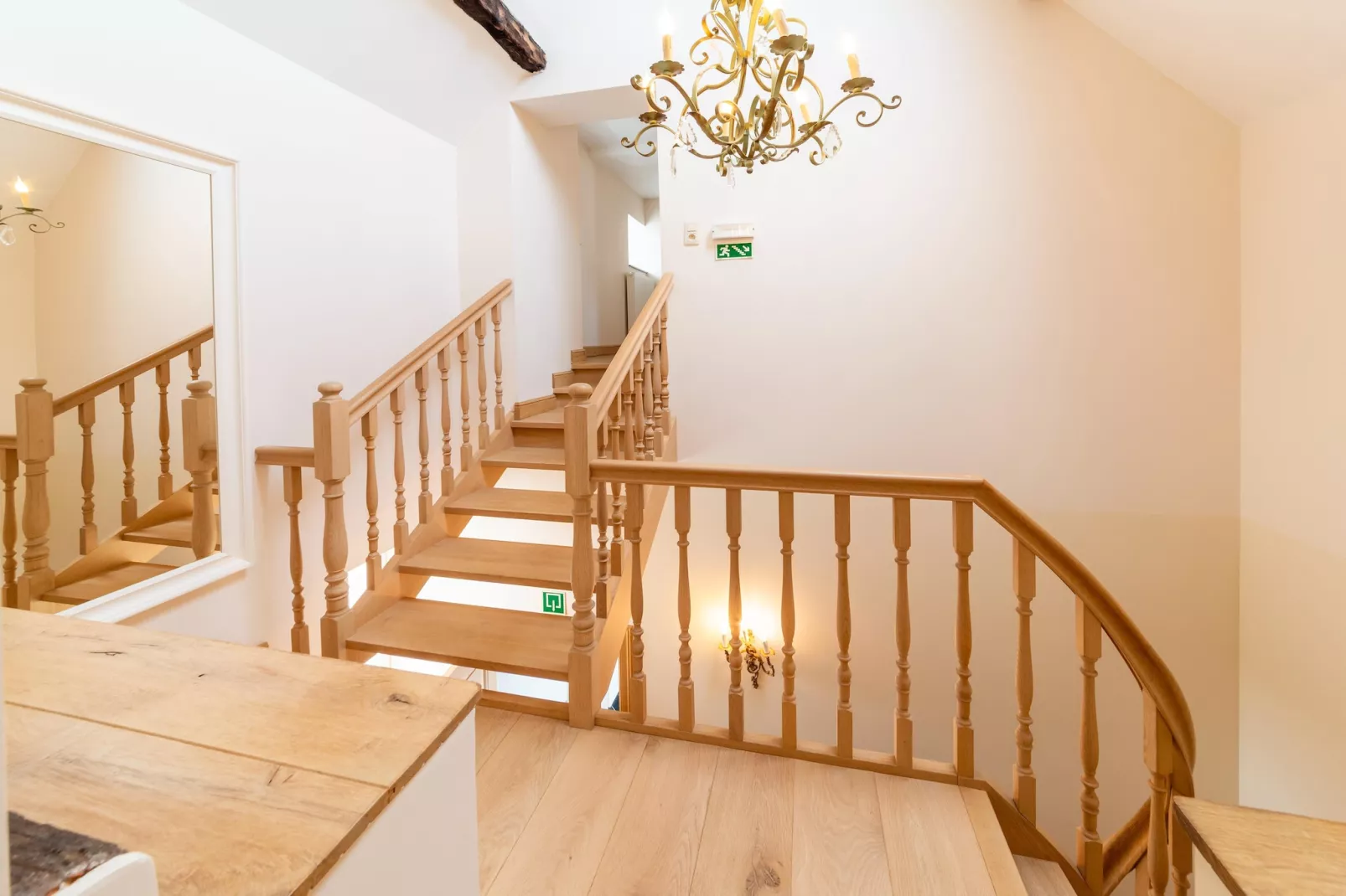 La Cour de Himbe - Exterior in summer