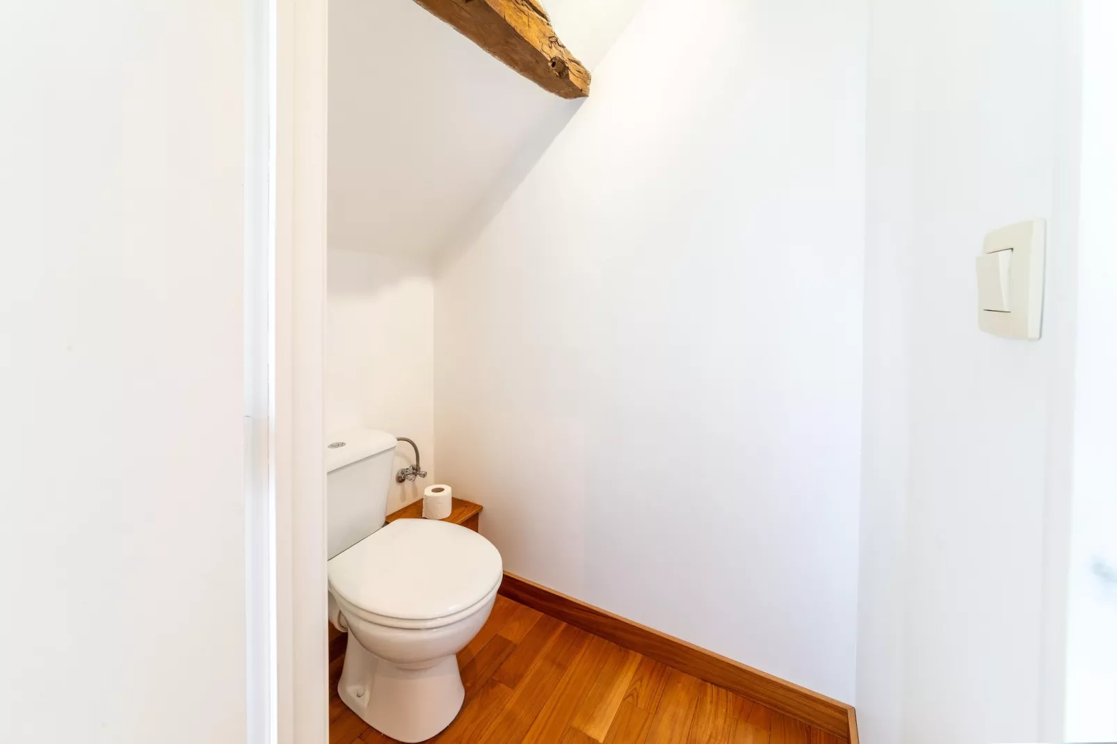 La Cour de Himbe - Exterior in summer