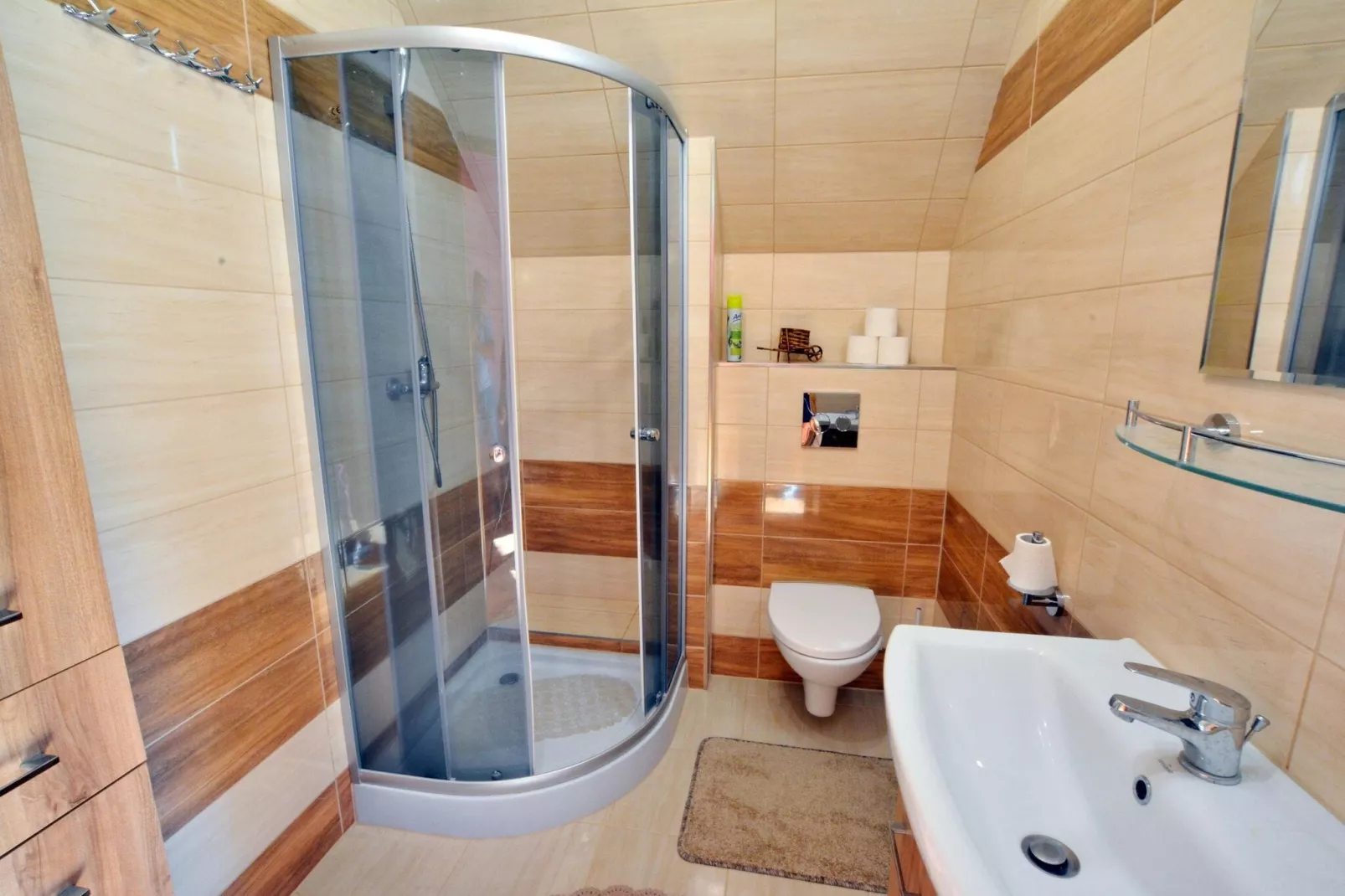 Dom w Jarosławcu-Bathroom