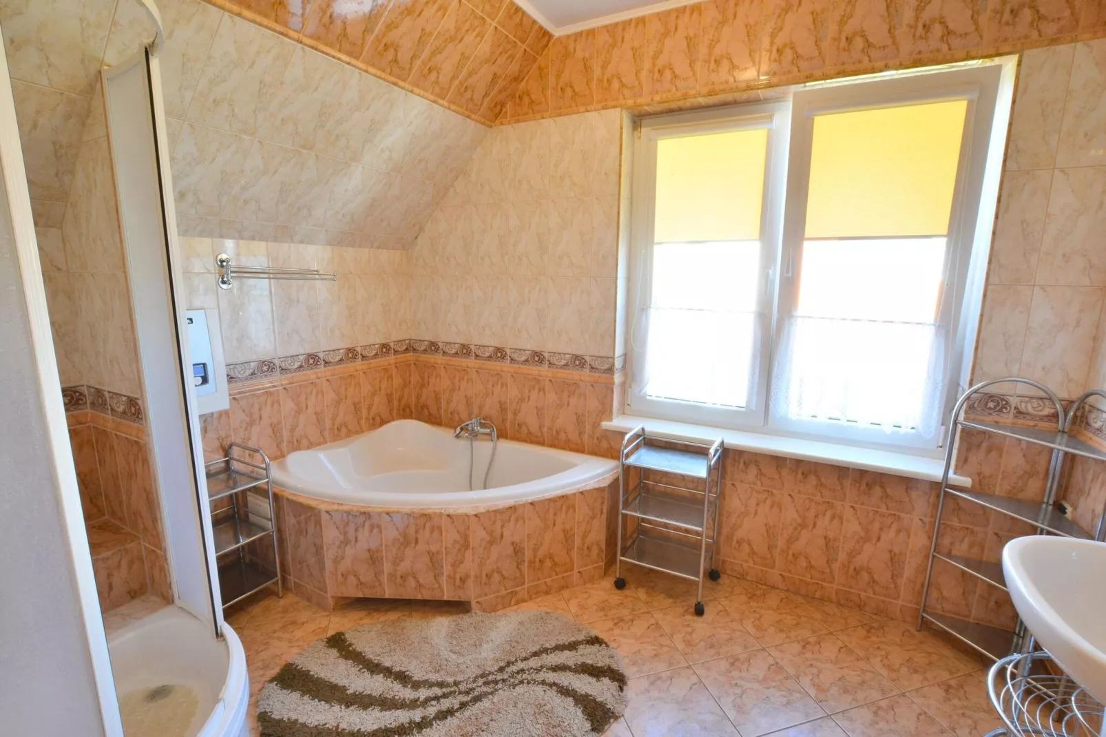 Dom w Jarosławcu-Bathroom