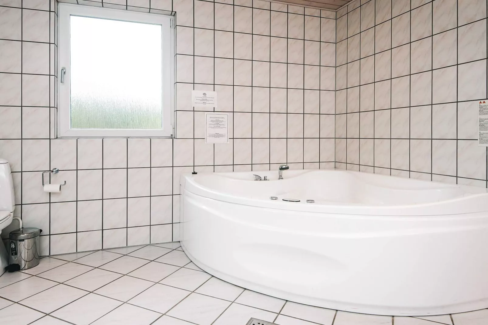 8 person holiday home in Blåvand - Spa