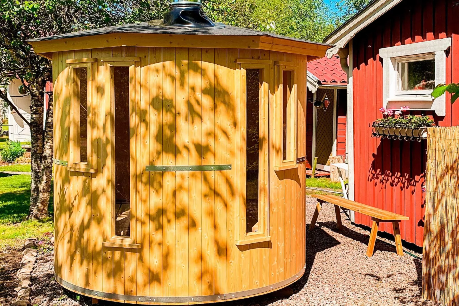 Charmante cabane d  ete avec sauna-By Traum