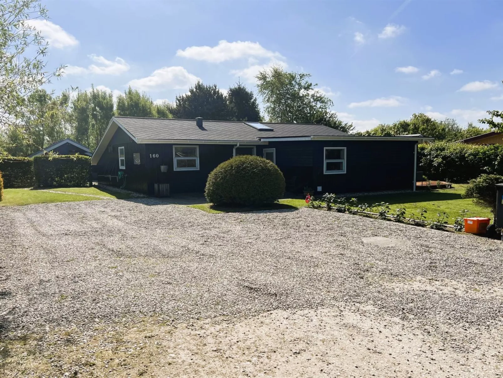 "Ronja" - 100m to the fjord - Draußen