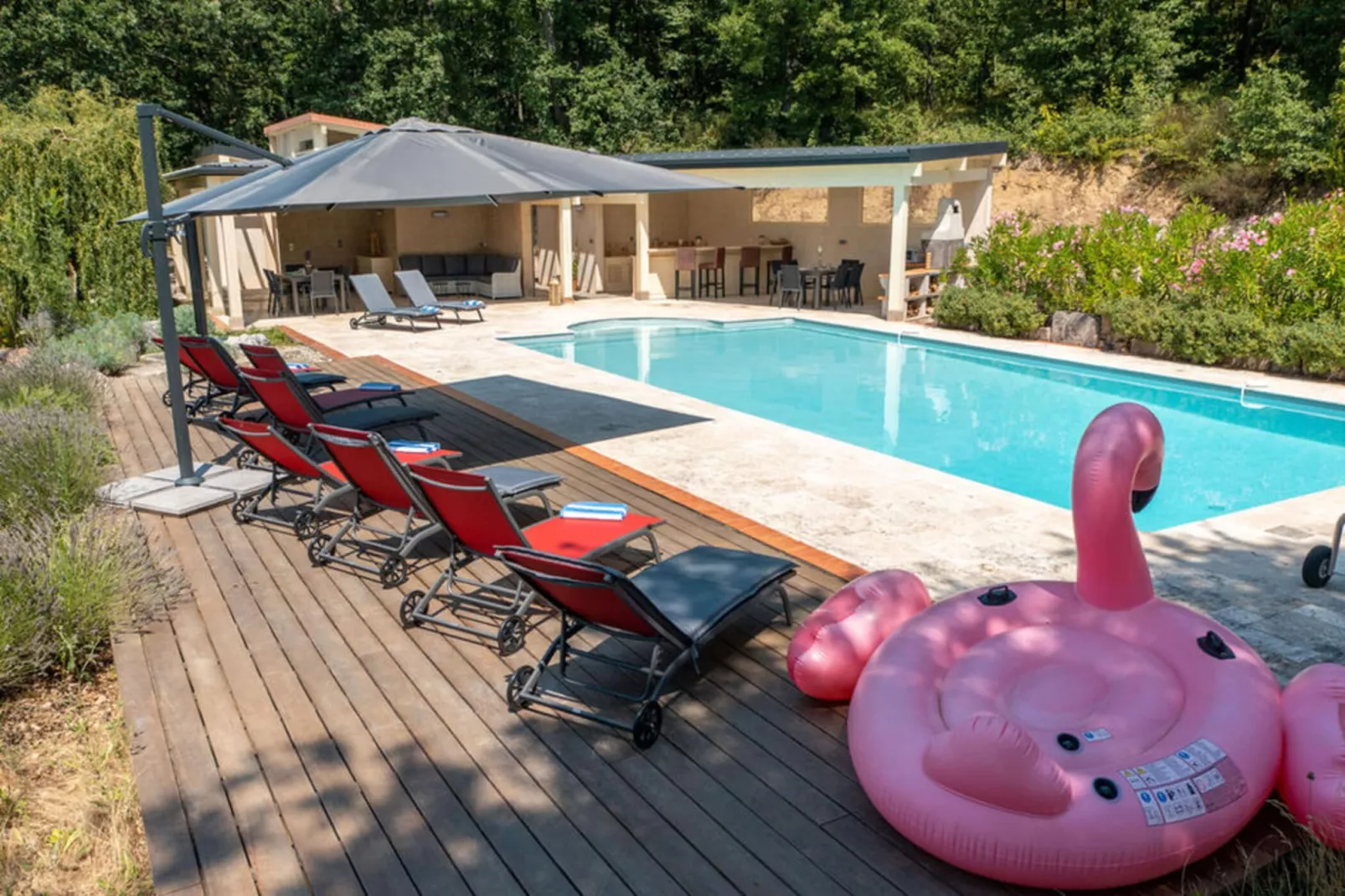 SCI Le Caz Propriété – Villa de Luxe dans le Sud de la France 12person