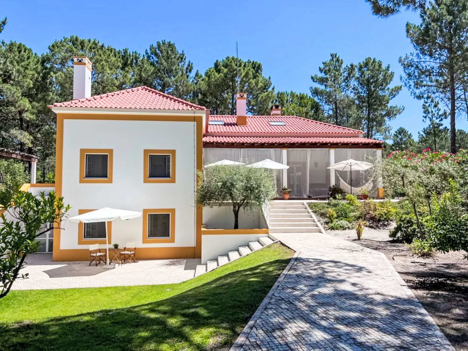 Apartamento com 1 Quarto UA33