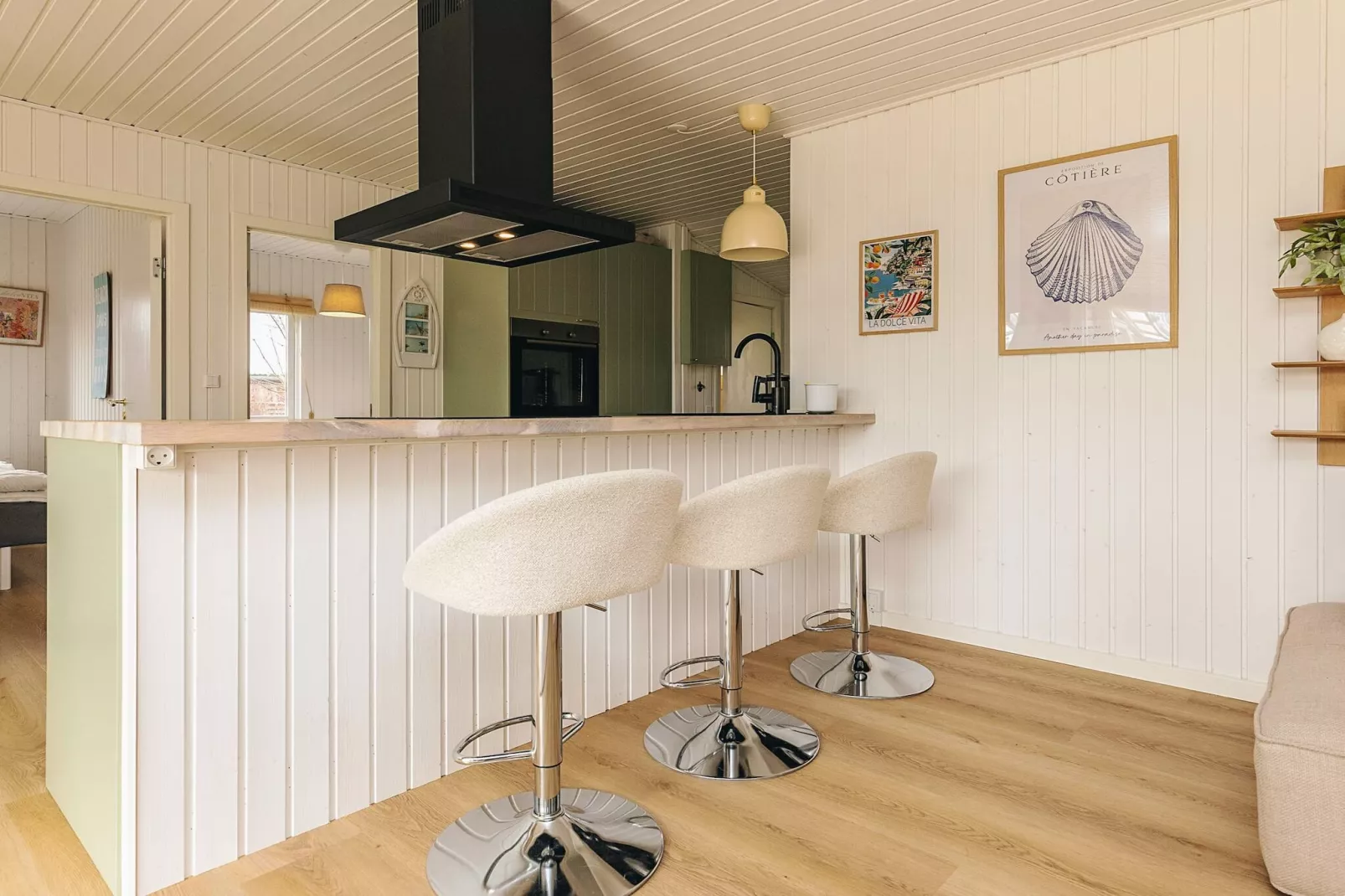 Holiday home, 500m from beach