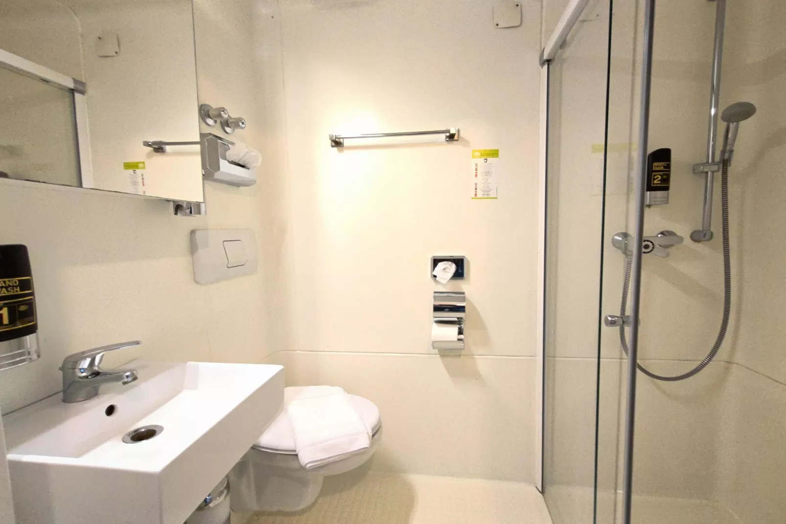 Budget Double Room - Badezimmer