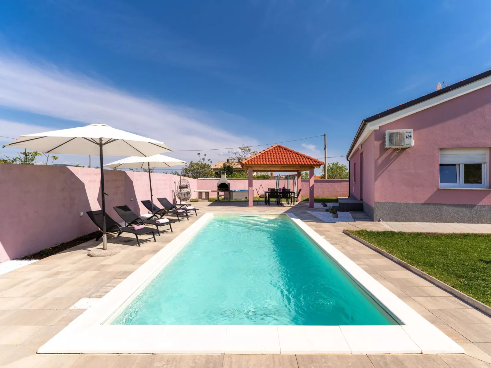 Villa Lilly - Image-tags.info