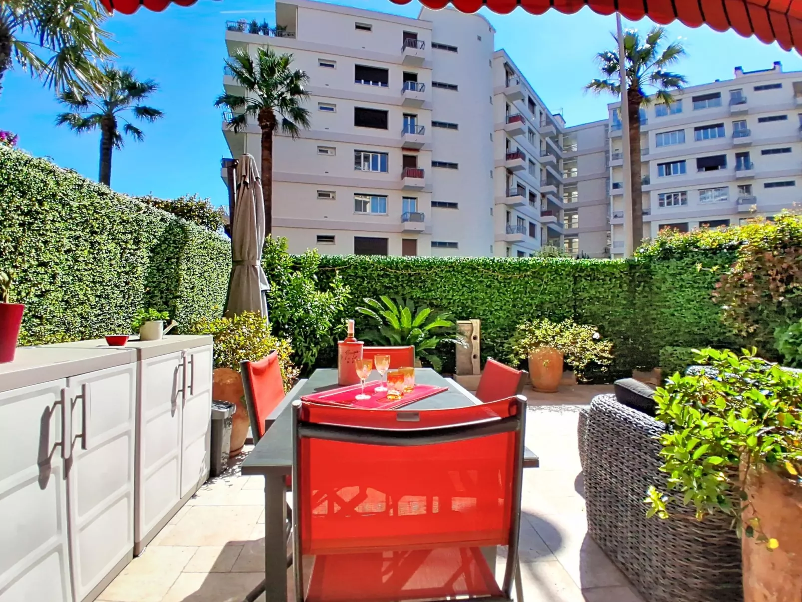 Le Chaville - Draußen