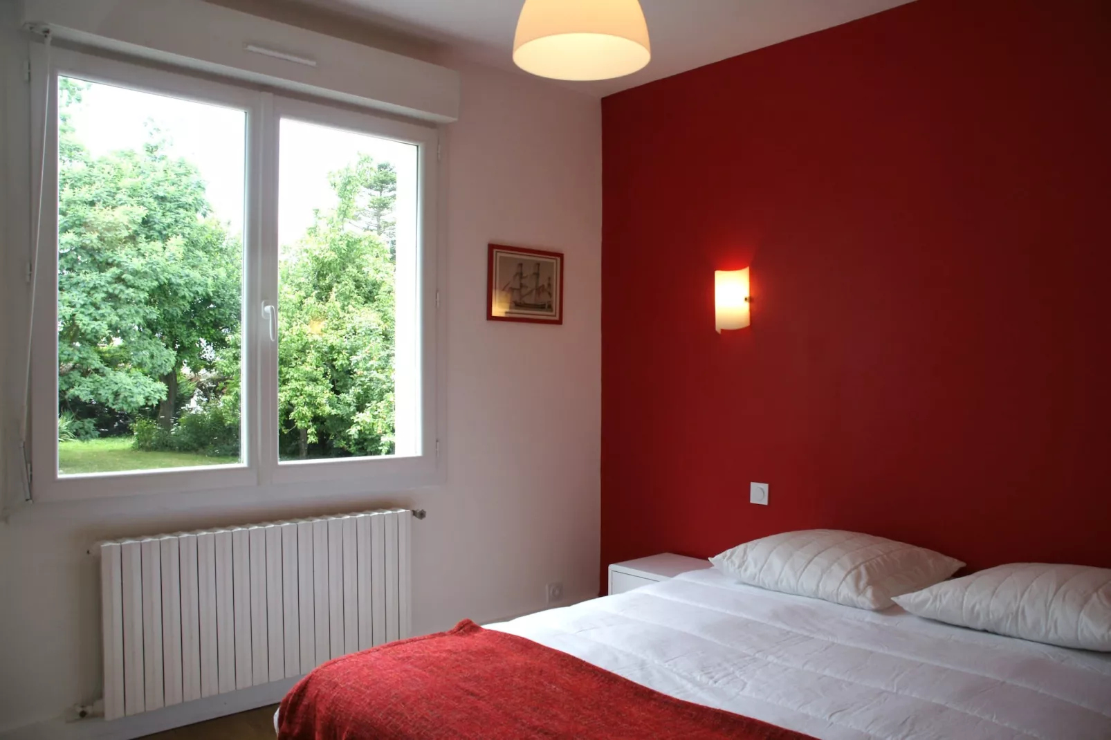 Holiday home in Locquirec - Chambre
