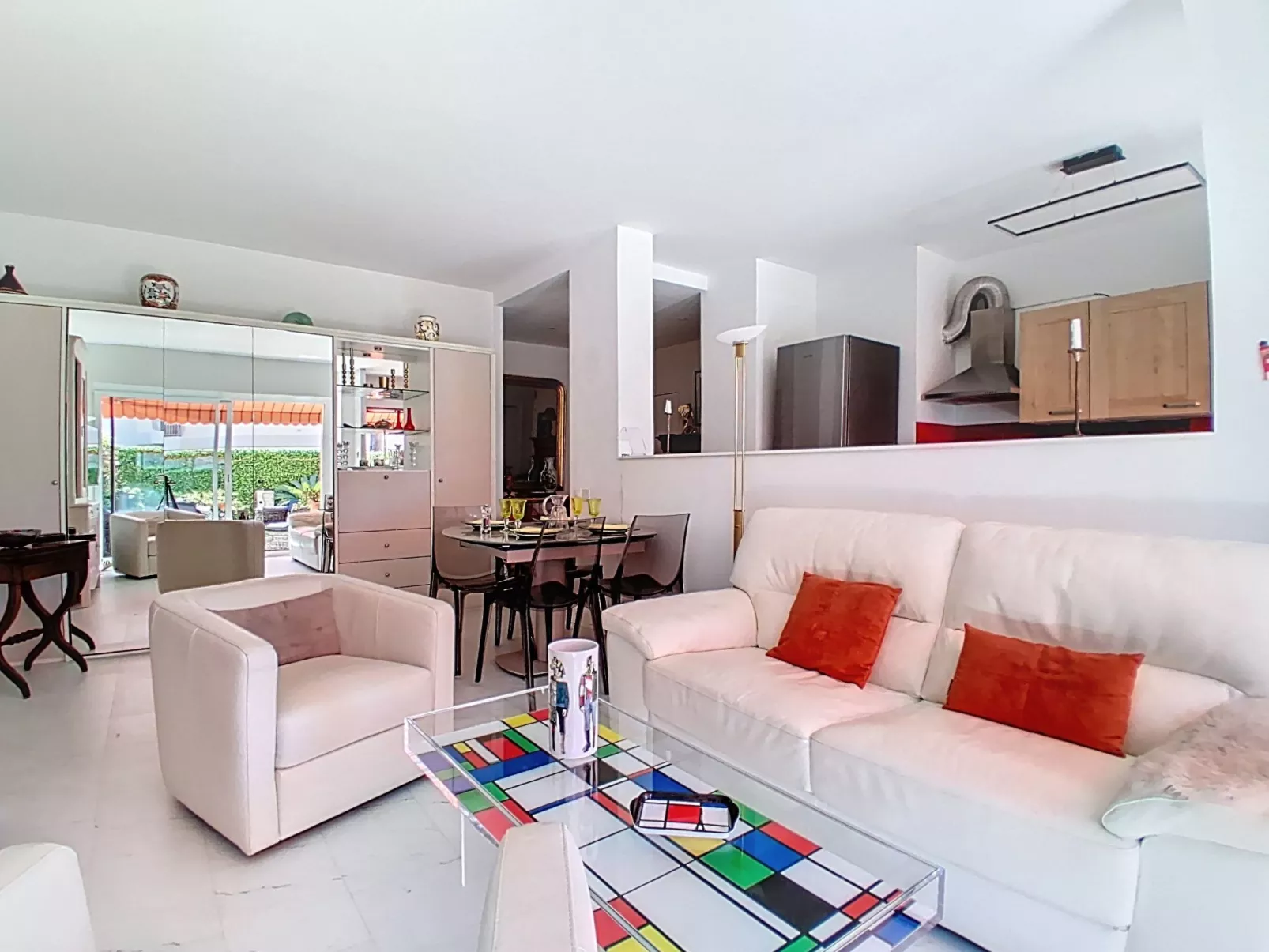 Le Chaville - Drinnen