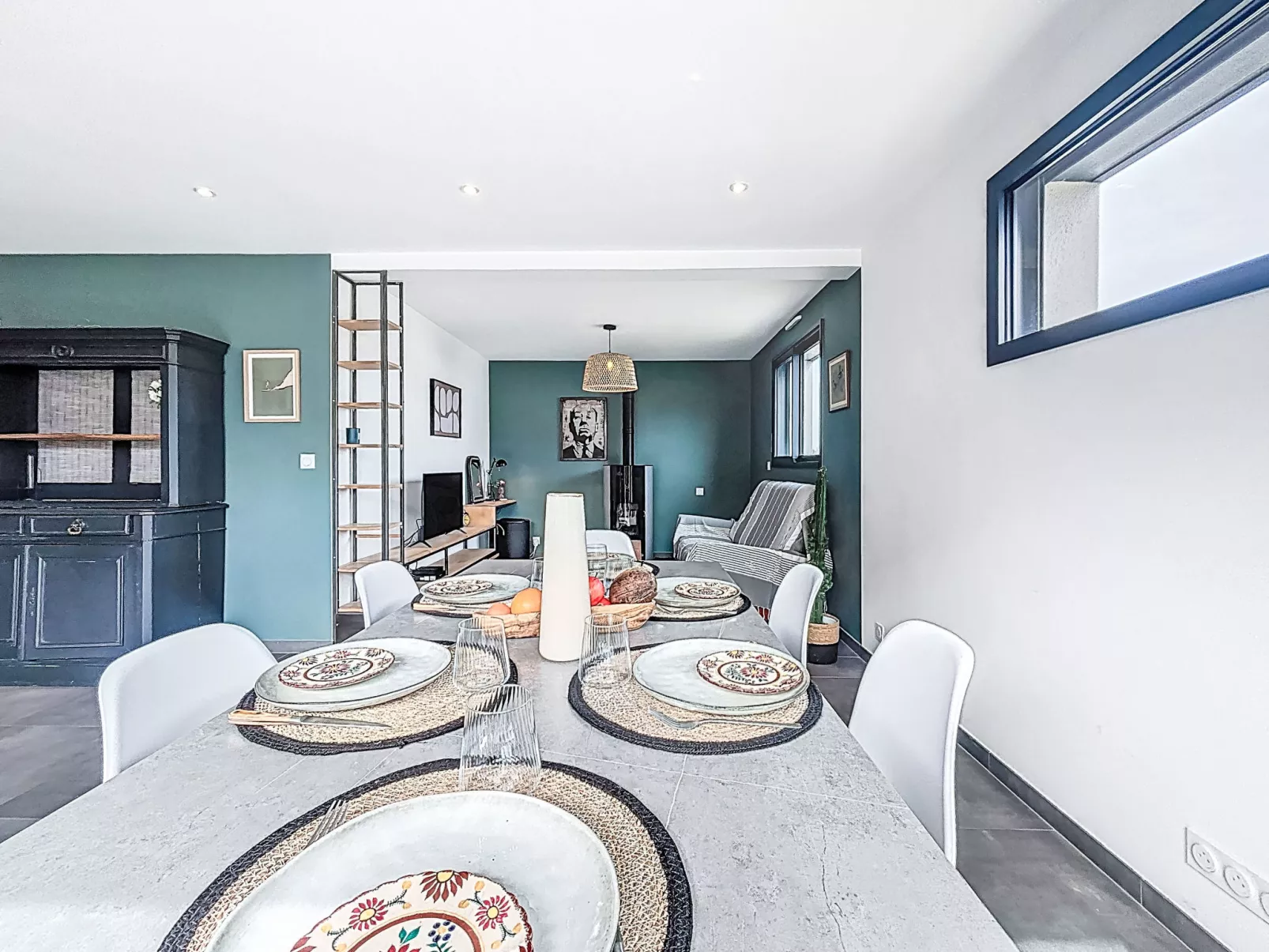 Maison Des Lupins - Inside